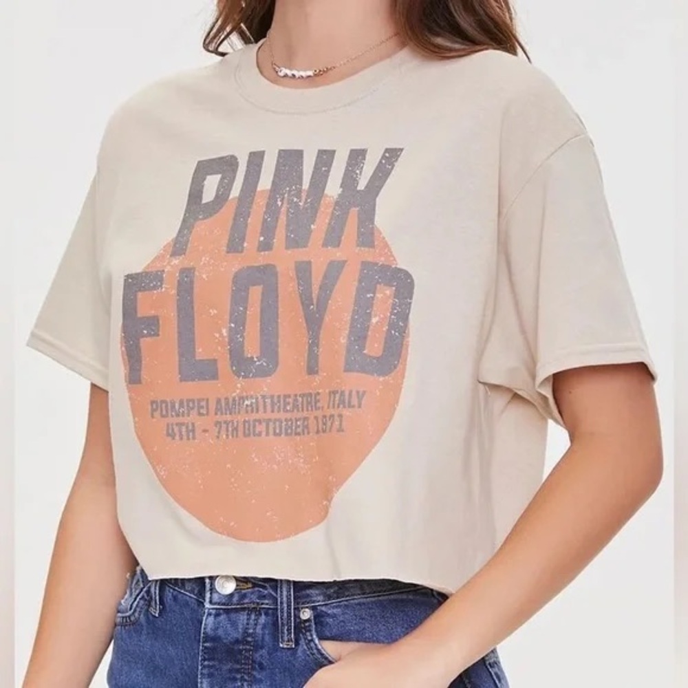 Cropped Pink Floyd Graphic Tee